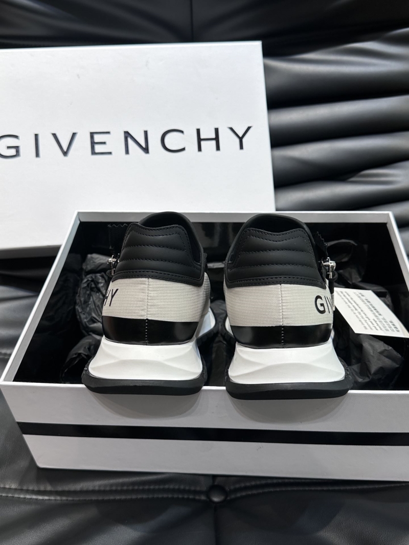 Givenchy Sneakers